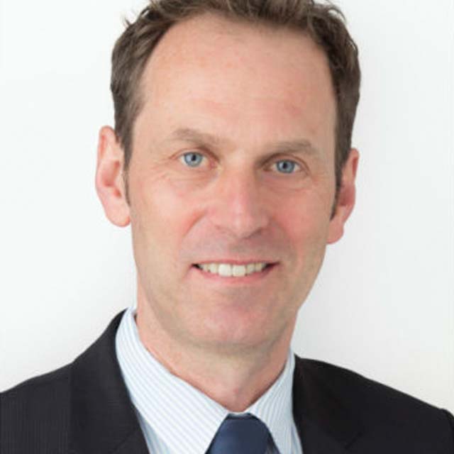  Oliver Lühr  
