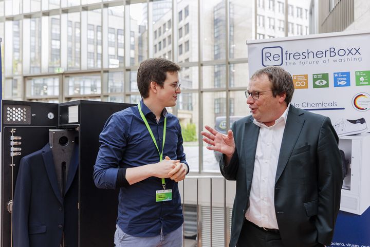 RefresherBoxx - Wasser-und chemikalienfrei Waschen | RefresherBoxx / Infinity Startup GmbH